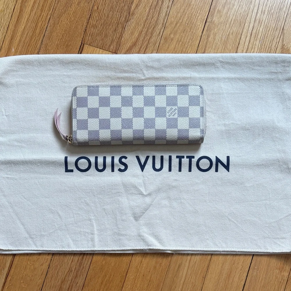 Louis Vuitton Clémence Wallet - Picture 1 of 12